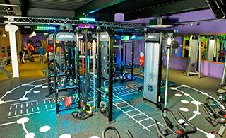英国 Simply Gym 健身房——彩乐园 CIS 产品的完美运用