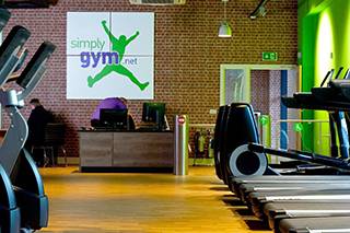 英国 Simply Gym 健身房——彩乐园 CIS 产品的完美运用