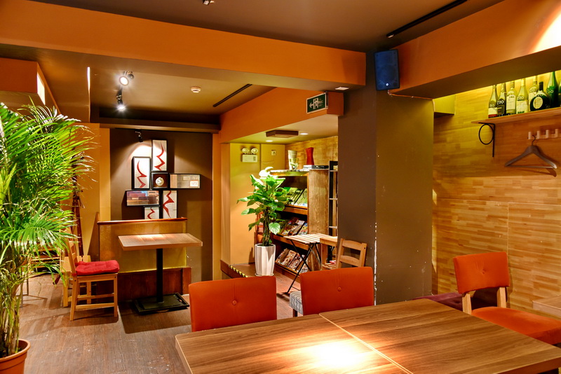 上海 Inno Dining 餐厅——彩乐园CIS商用安装系统为日式创意料理店锦上添花