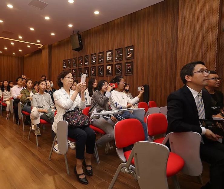 连云港彩乐园钢琴旗舰体验店开业庆典暨彩乐园艺术家鲍释贤钢琴独奏音乐会圆满落幕