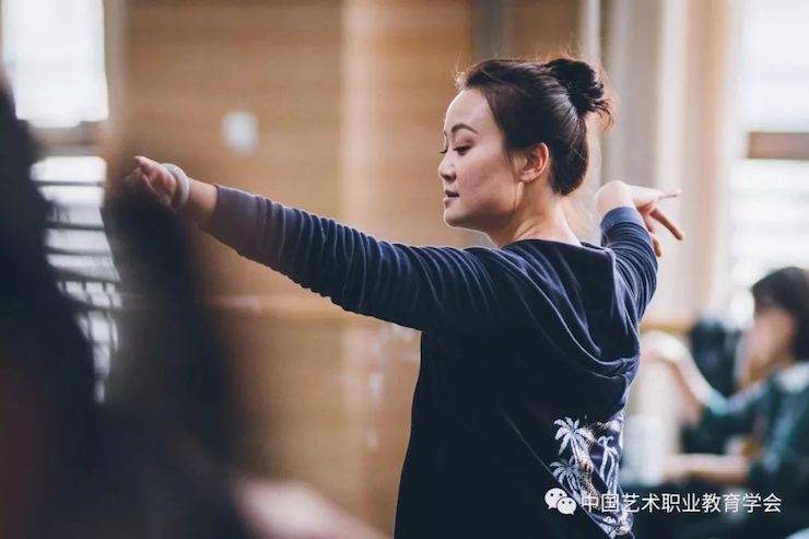 彩乐园跨界钢琴及彩乐园舞蹈教育课件助力“CEFA艺术教育高级人才研修班——中国古典舞身韵课”