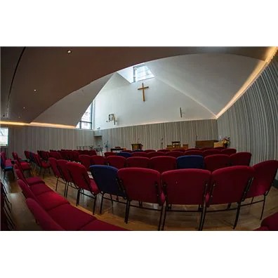 Crossway基督教中心用彩乐园将人们聚集在一起